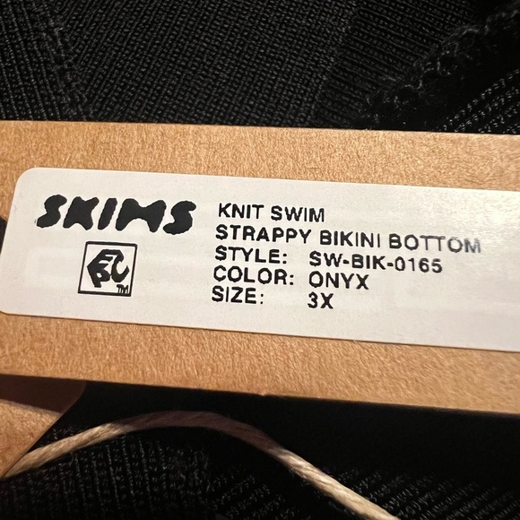 SKIMS KNIT SWIM STRAPPY BIKINI BOTTOM | COLOR: ONYX | NEW/NWT!!☀️🌊👙☀️ - Picture 10 of 10